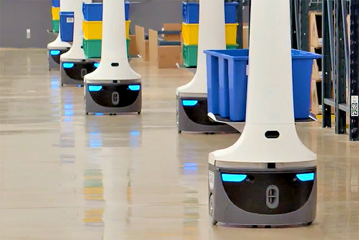 Automation autonomous robots pick and pack